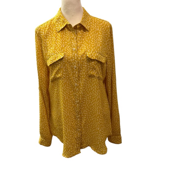 LOFT Tops - Ann Taylor Loft marigold printed blouse. Size M. EUC